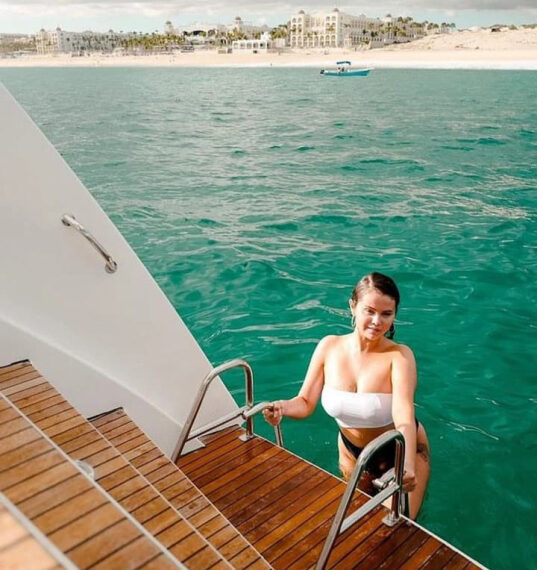 Selena Gomez flaunted her alluring form in swimwear during a lavish getaway.