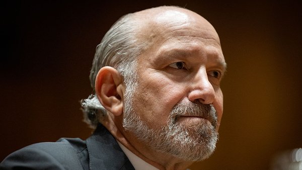 US Commerce Secretary Admits He Visited Epstein's Island After His Conviction