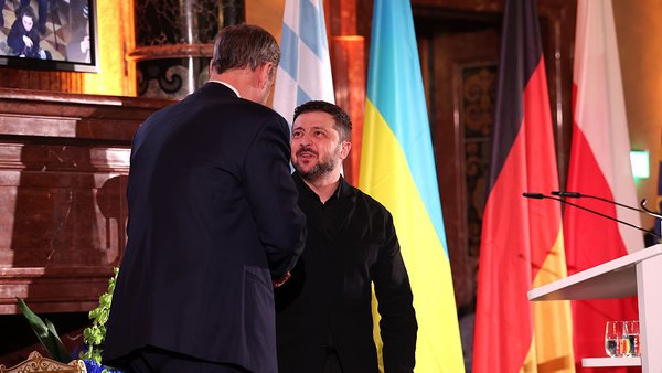 Von Kleist Prize for Ukrainians and Baku's comment on Russian shelling: top…