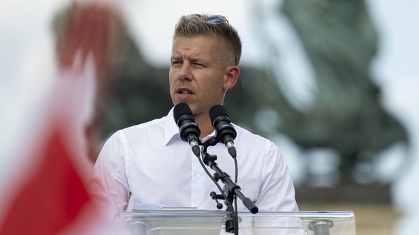 Hungarian opposition leader Magyar called Orban's entourage a “mafia” and promised to…