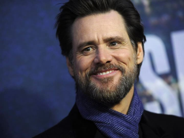 Jim Carrey’s Epic Cesar Win: Family Shout-Out