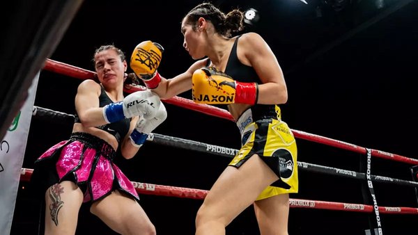 19-year-old American boxer put into induced coma after knockout