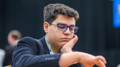 “An old dream.” 14-year-old Turkish chess player sets age record and enters&hellip;