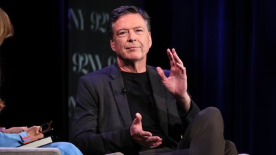 Former FBI director accused of threatening Trump over social media photos