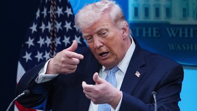 Trump threatens to destroy ships near Iranian ports