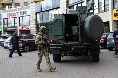 Стрілянина у Києві: загинули люди, є поранені. Нападника ліквідували