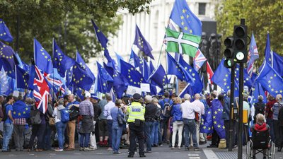 More than half of Britons support EU membership 10 years after Brexit