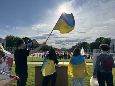У Вашингтоні українці та громадяни США вийшли на акцію протесту проти ходи 