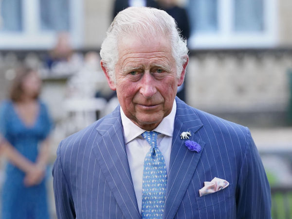 King Charles III caught in a freak show…